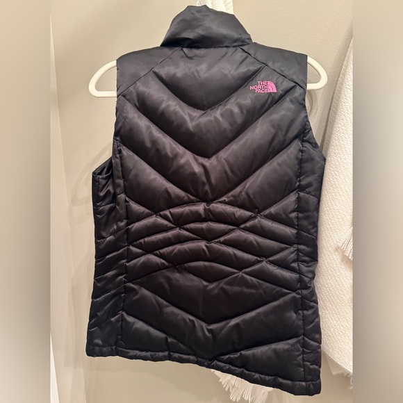 The North Face Women's Black and Pink Quilted Vest for Breast Cancer - Picture 3 of 7